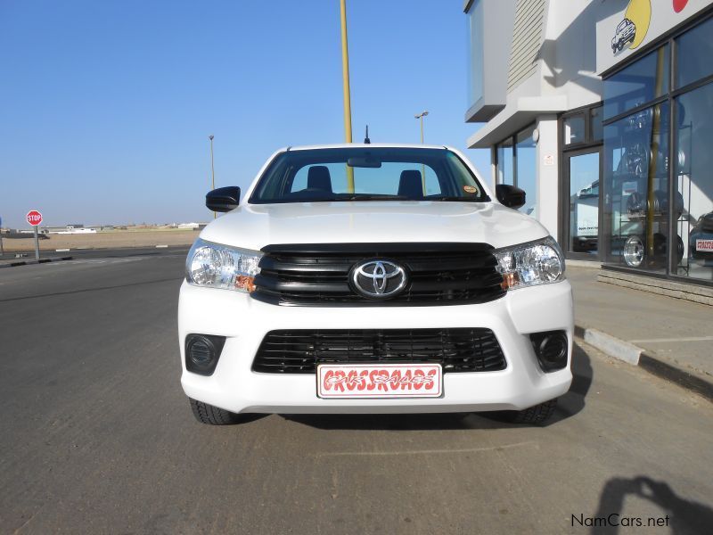 Toyota Hilux 2.0 vvti lwb +a/c in Namibia