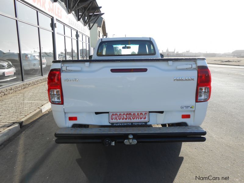 Toyota Hilux 2.0 vvti lwb +a/c in Namibia