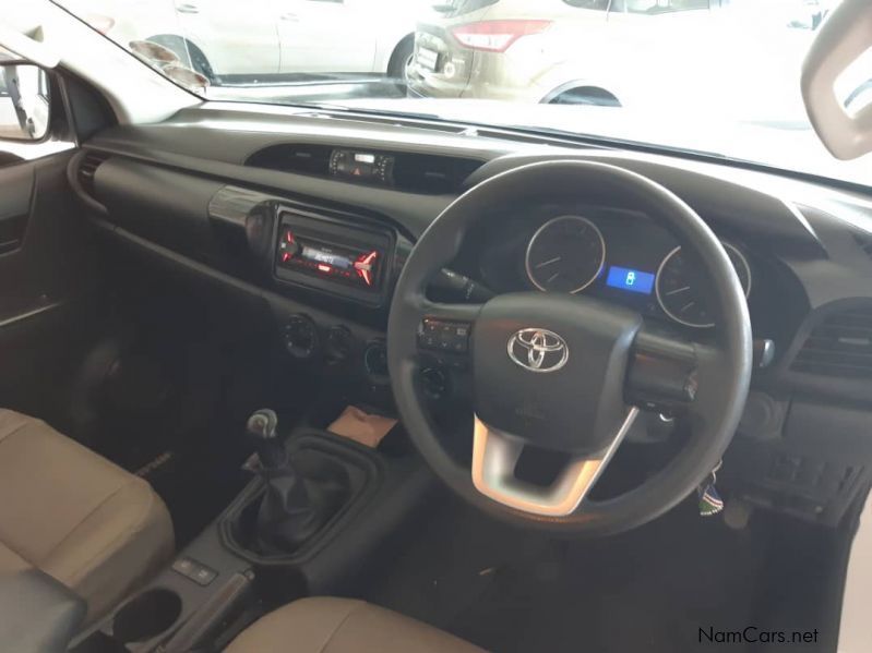 Toyota Hilux 2.4 GD6 4x4 Safari in Namibia