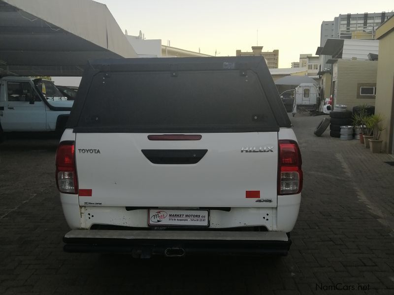 Toyota Hilux 2.4 GD6 4x4 manual D/C in Namibia