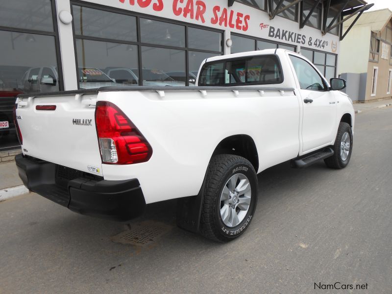 Toyota Hilux 2.4 GD6 SRX S/C 4X2 R/B  LWB in Namibia