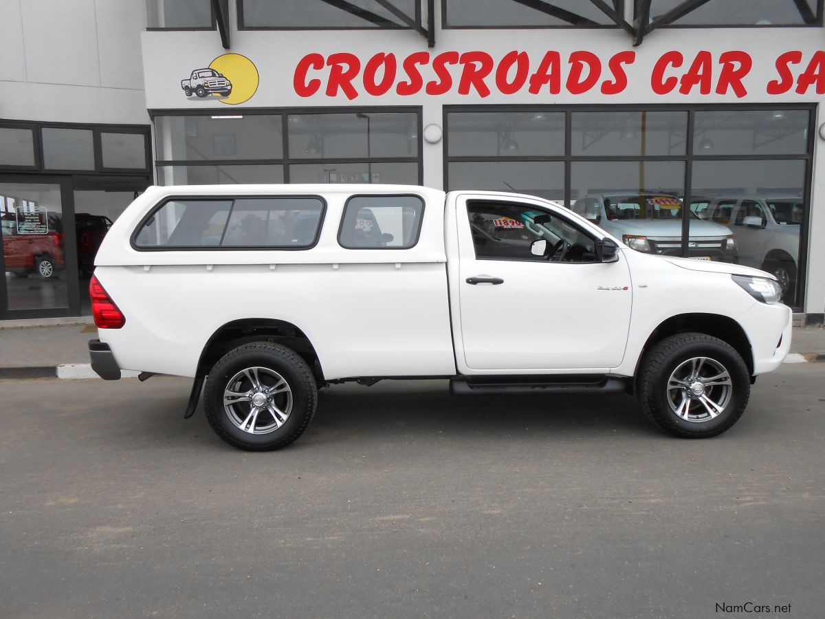 Toyota Hilux 2.4 gd6 SRX sc RB in Namibia