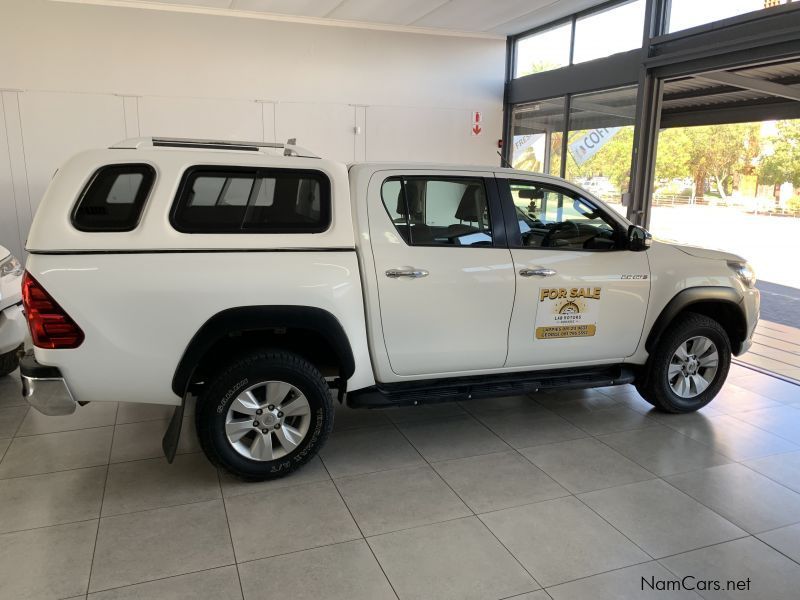 Toyota Hilux 2.8 2x4 raider d/cab in Namibia