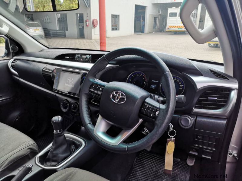 Toyota Hilux 2.8 Ex/C 4x4 in Namibia