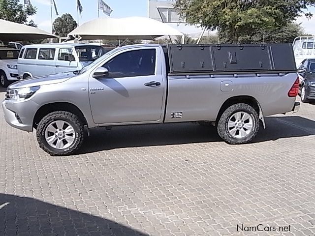 Toyota Hilux 2.8 LWB s Cab 4x4 in Namibia