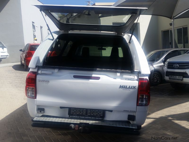 Toyota Hilux 2Lt VVTi SC 4x2 in Namibia
