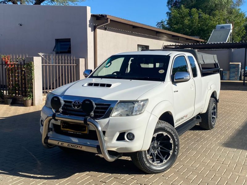 Toyota Hilux 3.0 D4D Ext Cab Legend 45 in Namibia