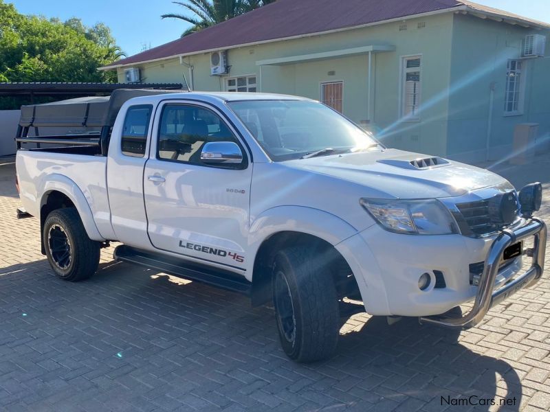 Toyota Hilux 3.0 D4D Ext Cab Legend 45 in Namibia