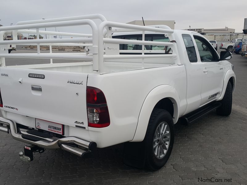 Toyota Hilux 3.0 D4D Xtra Cab 4x4 Legend 45 in Namibia