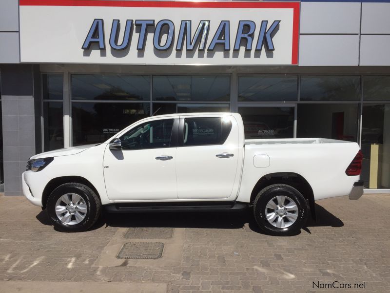 Toyota Hilux 4.0 V6 D/C RB A/T in Namibia