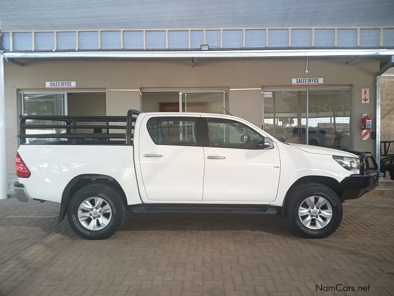 Toyota Hilux 4.0 V6 Raider 4x4 A/T D/C in Namibia