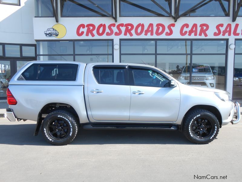 Toyota Hilux 4.0 v6 Raider D/C 4x4 in Namibia