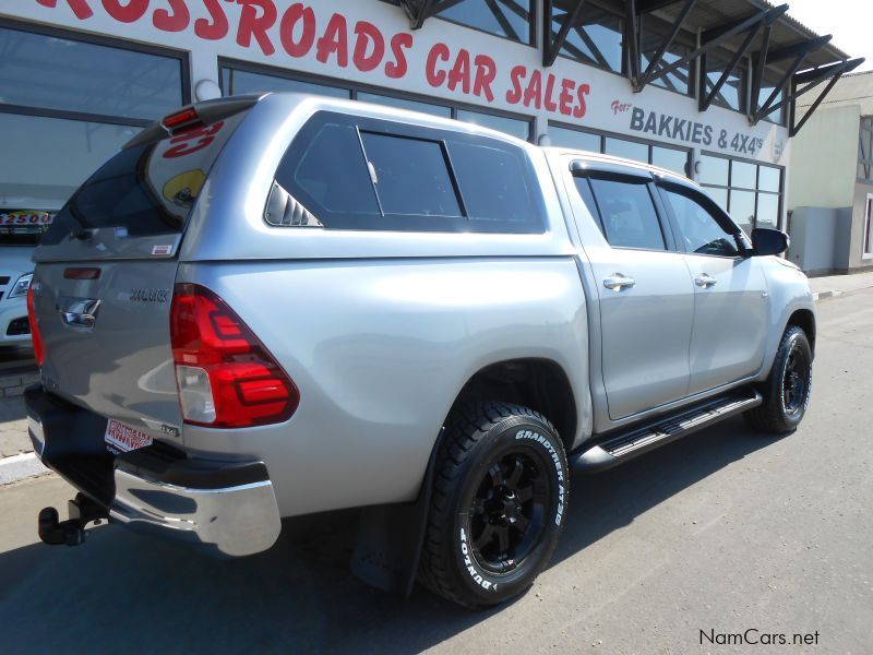 Toyota Hilux 4.0 v6 Raider D/C 4x4 in Namibia