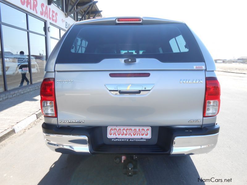 Toyota Hilux 4.0 v6 Raider D/C 4x4 in Namibia