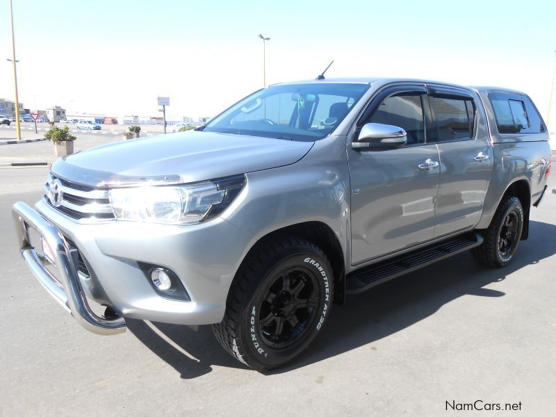 Toyota Hilux 4.0 v6 Raider D/C 4x4 in Namibia