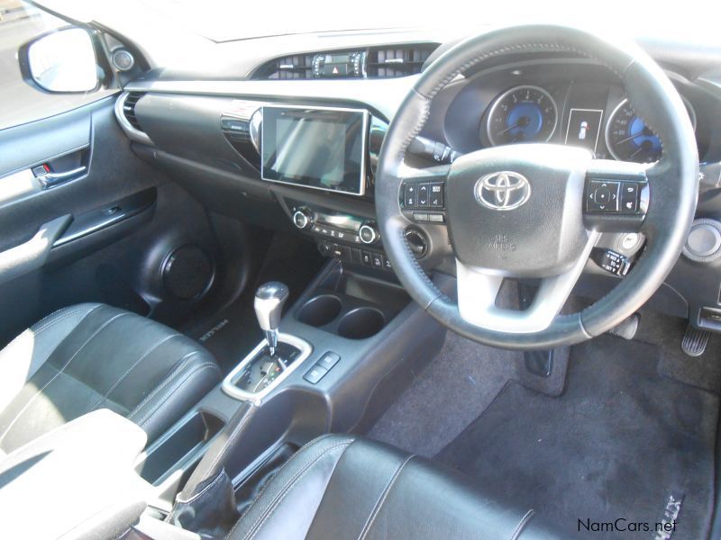 Toyota Hilux 4.0 v6 Raider D/C 4x4 in Namibia