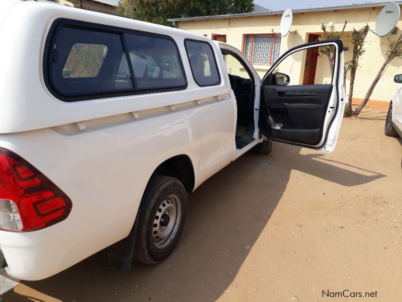 Toyota Hilux SC 2.0 VVTi S 5MT A/C in Namibia
