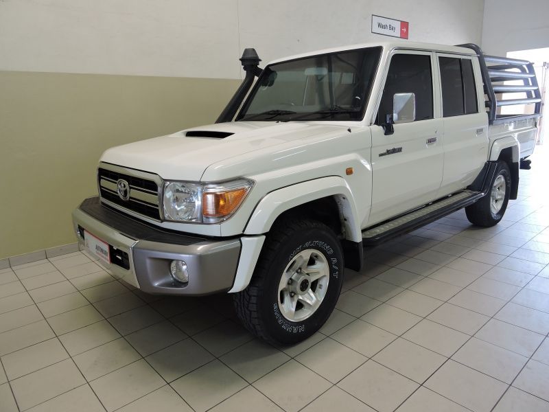 Used Toyota LAND CRUISER PICK 4 5 V8 TURBO D C 2022 LAND 