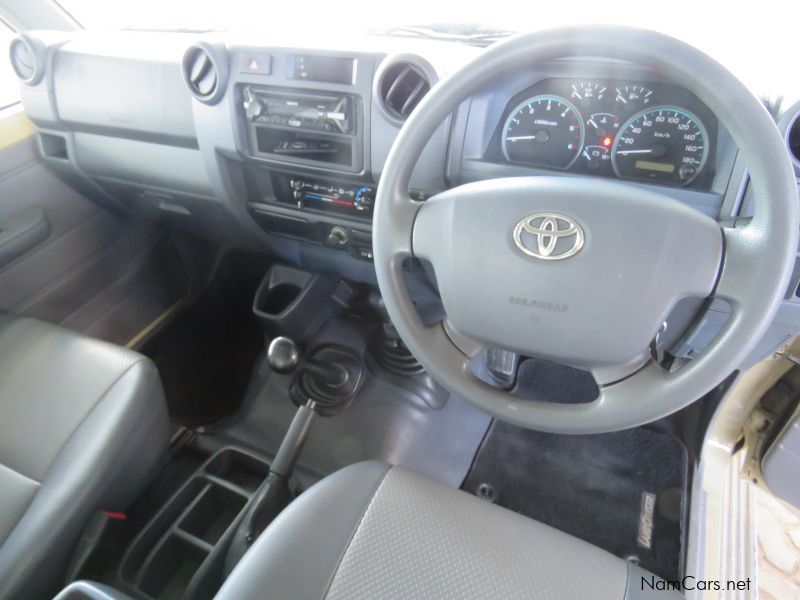 Toyota LANDCRUISER 4,2 DIESEL P/UP in Namibia
