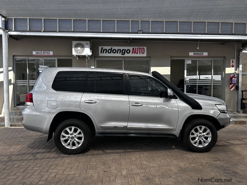 сколько стоит land cruiser 200 в казахстане