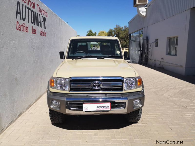 Toyota Land Cruiser 4.0 V6 S/C in Namibia