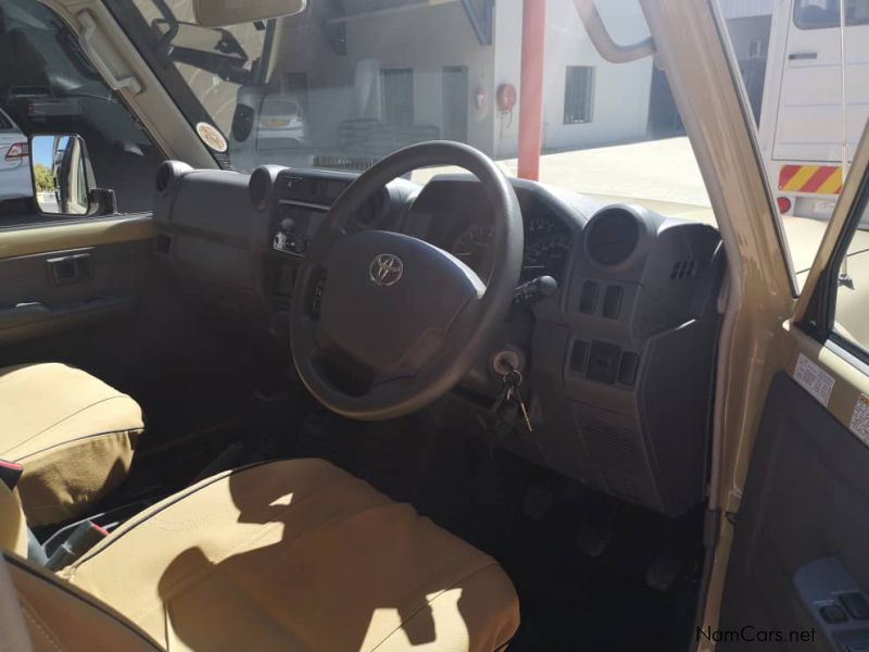 Toyota Land Cruiser 4.0 V6 S/C in Namibia