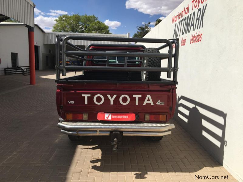 Toyota Land Cruiser 4.0 V6 SC in Namibia