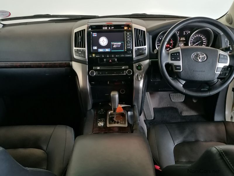 Toyota Land Cruiser 4.5 V8 200 Series VX in Namibia