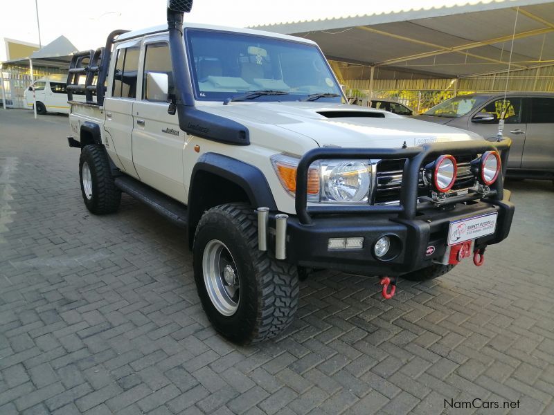 Toyota Land Cruiser 79 4.5D P/U D/C in Namibia