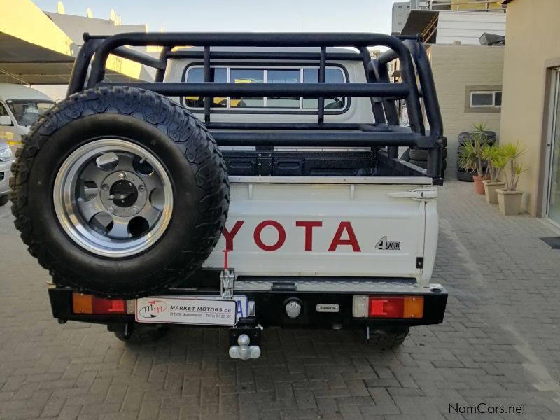 Toyota Land Cruiser 79 4.5D P/U D/C in Namibia