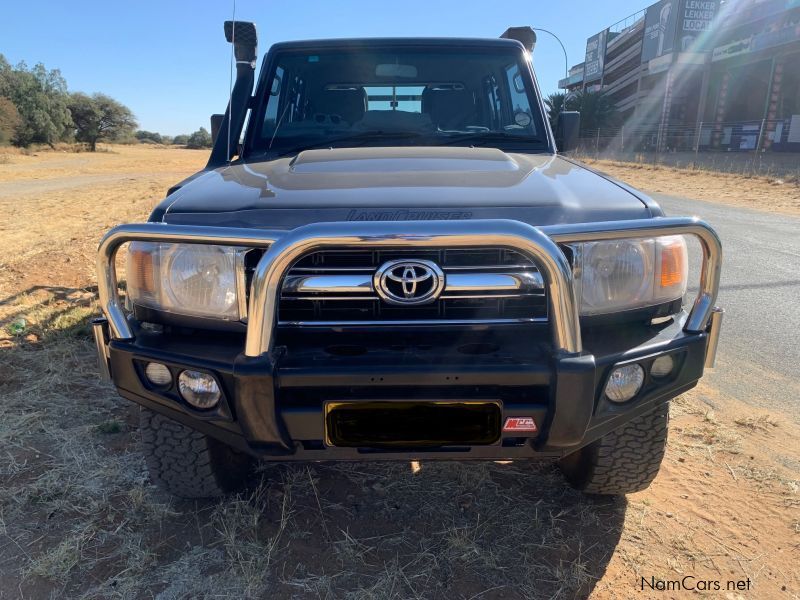 Toyota Land Cruser  V6 in Namibia