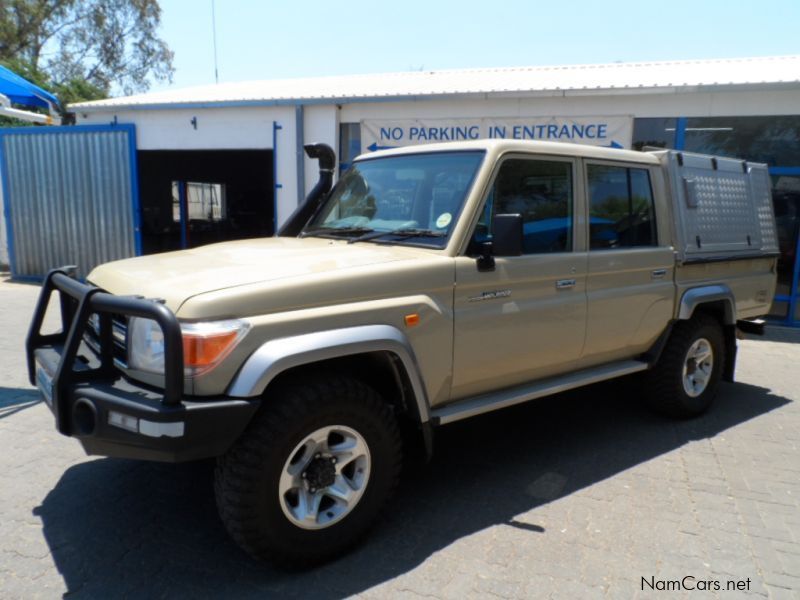 Toyota Landcruiser 4.0 V6 D/cab in Namibia