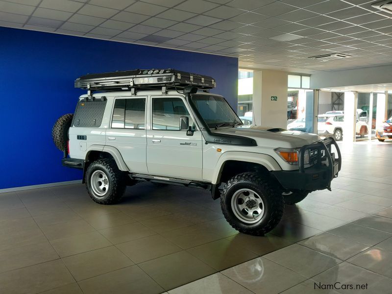 Toyota Landcruiser 76 4.5D V8 SWB in Namibia