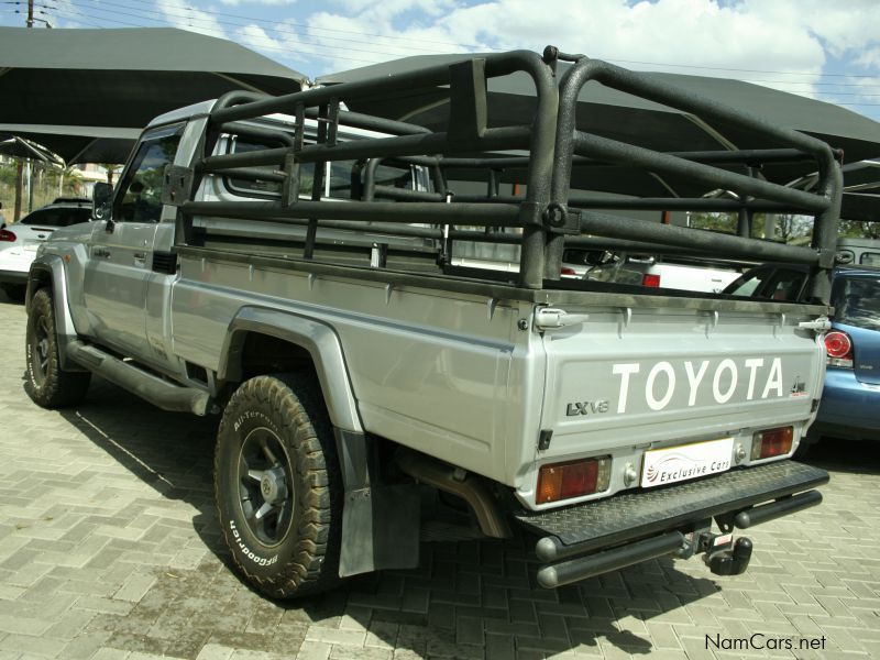 Toyota Landcruiser S Cab 4.5 V8 TD 4x4 manual in Namibia