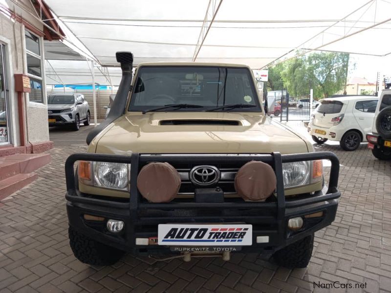 Toyota Landcruiser V8 79 in Namibia