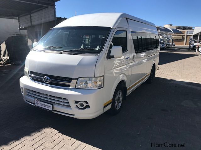 Toyota Quantam 2.7 VVTi in Namibia