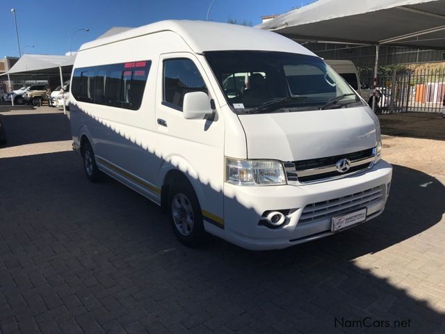 Toyota Quantam 2.7 VVTi in Namibia