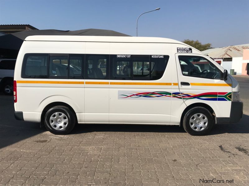 Toyota Quantum 16 Seater 2.5 D-4D Sesfikele in Namibia