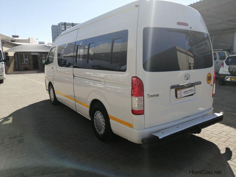 Toyota Quantum 2.5 D4D GL 14 seater in Namibia