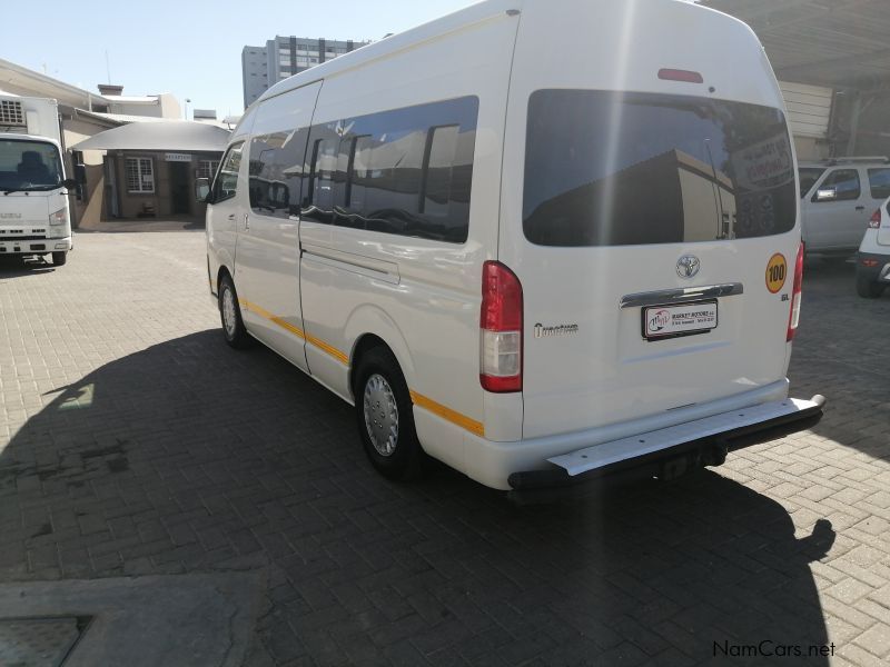 Toyota Quantum 2.5 D4D GL 14 seater in Namibia