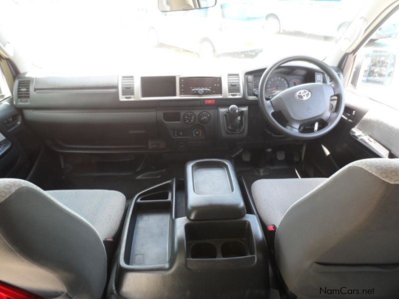 Toyota Quantum 2.7 GL 14 seater in Namibia