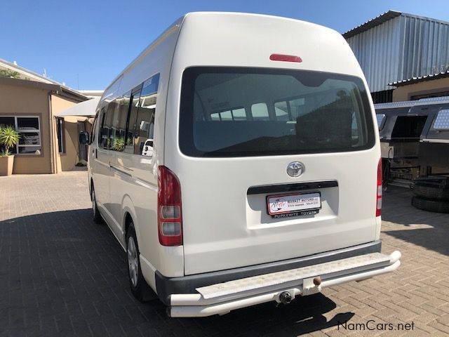Toyota Quantum 2.7i Sesfikile 16 seater in Namibia