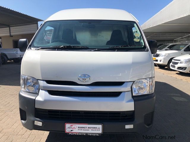 Toyota Quantum 2.7i Sesfikile 16 seater in Namibia