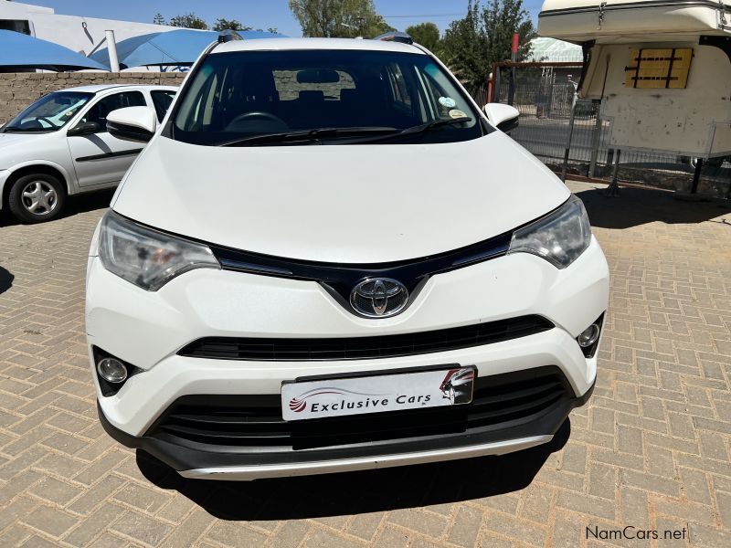 Toyota RAV4 2.0 GX A/T in Namibia