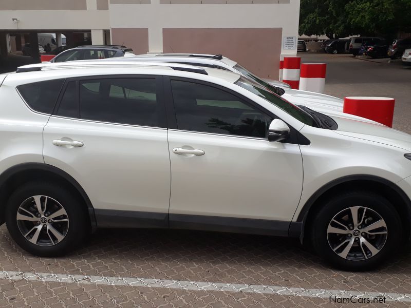 Toyota RAV4 2.0 in Namibia