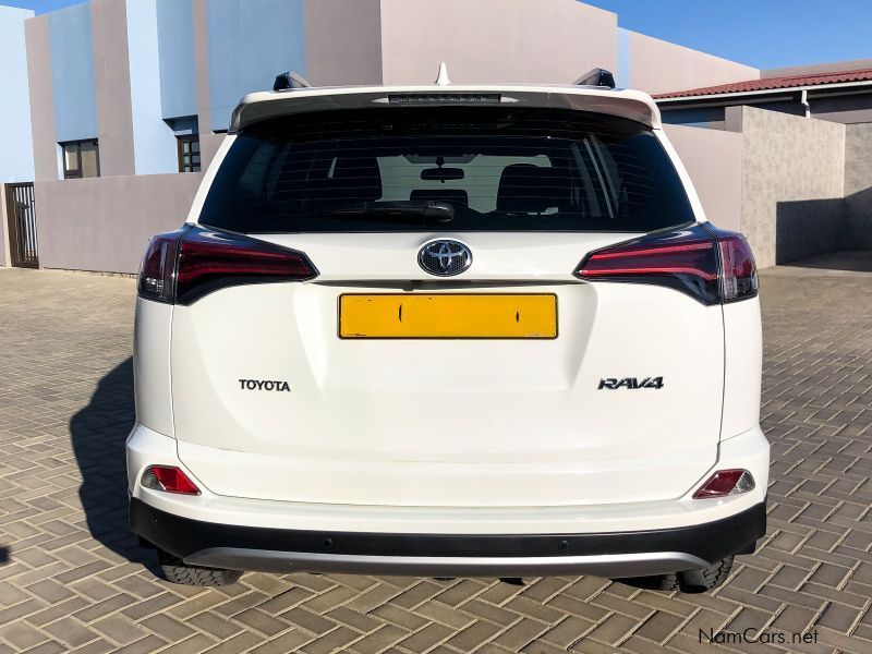 Toyota RAV4 GX 2.0 manual (2016) in Namibia