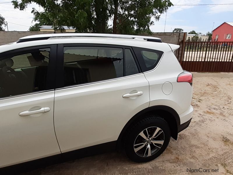 Toyota Rav4  2.0 Gx in Namibia