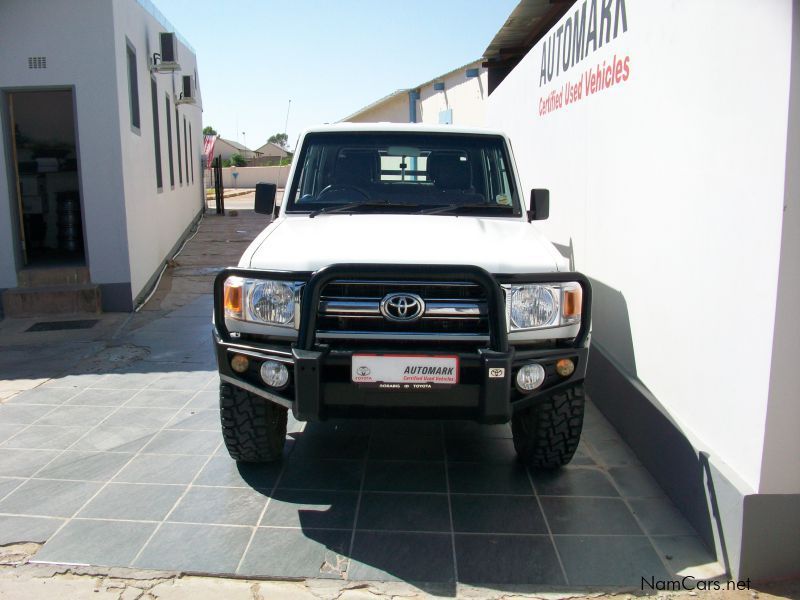 Toyota landcruiser in Namibia