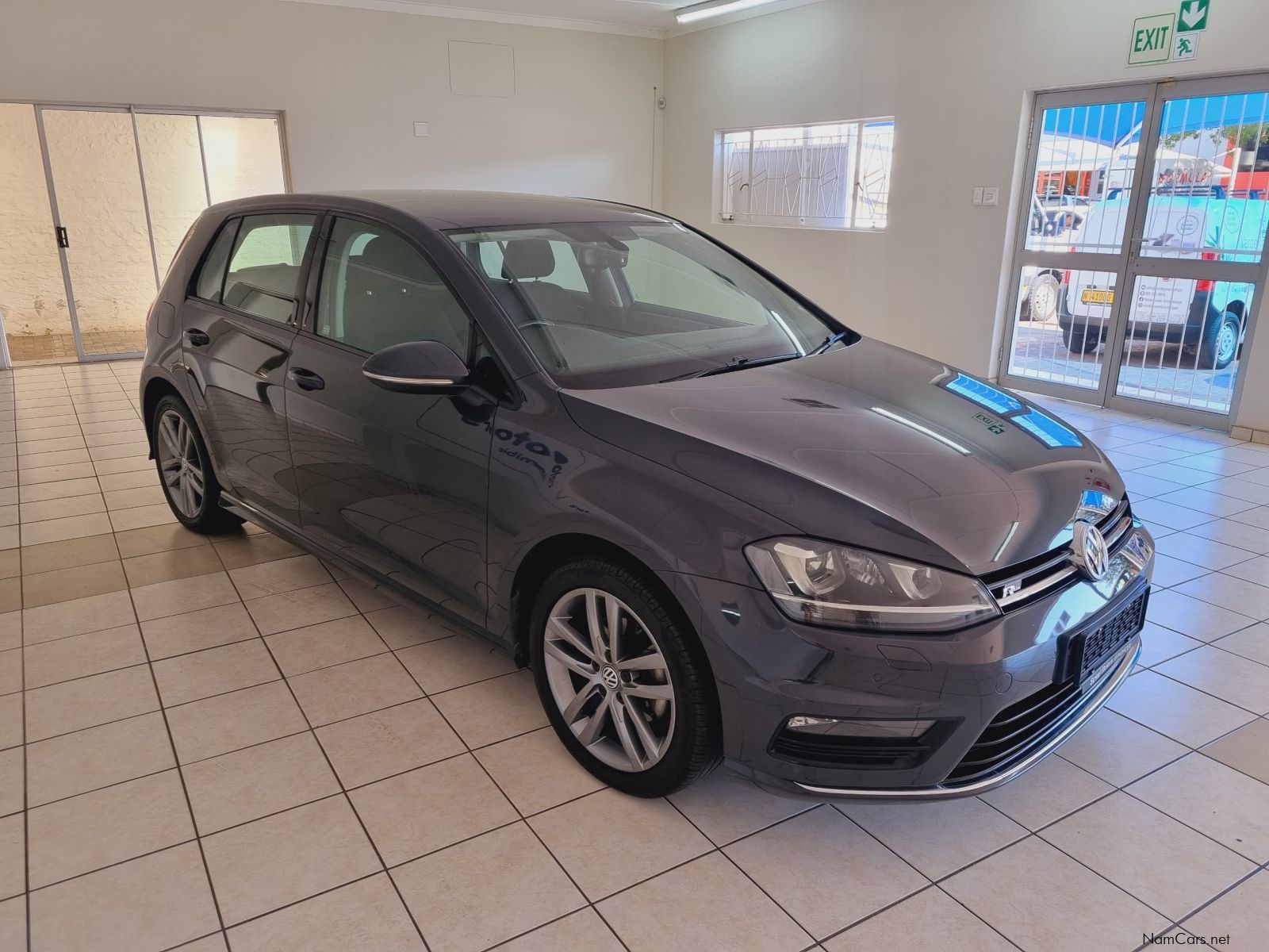 Volkswagen (LOCAL) Golf 7 TSI RLine DSG in Namibia
