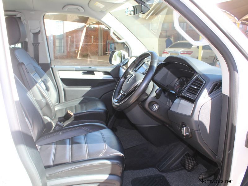 Volkswagen Caravelle HiLine in Namibia